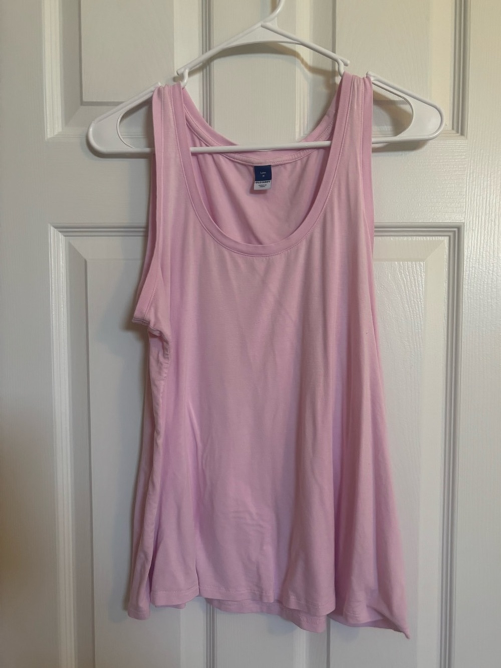 Old Navy Women's Tank Tops w/ Scoop Neck - Picture 3 of 6